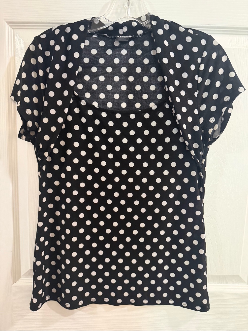Hot Topic Black and White Polka Dot Short Sleeve Top Size LG